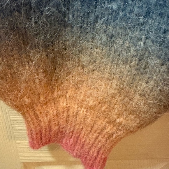 Moocci Gradient Knit Women's Sweater OS (TU) NWT!! - Picture 6 of 15